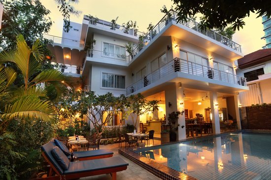 attraction-Where to stay in Phnom Penh Villa.jpg